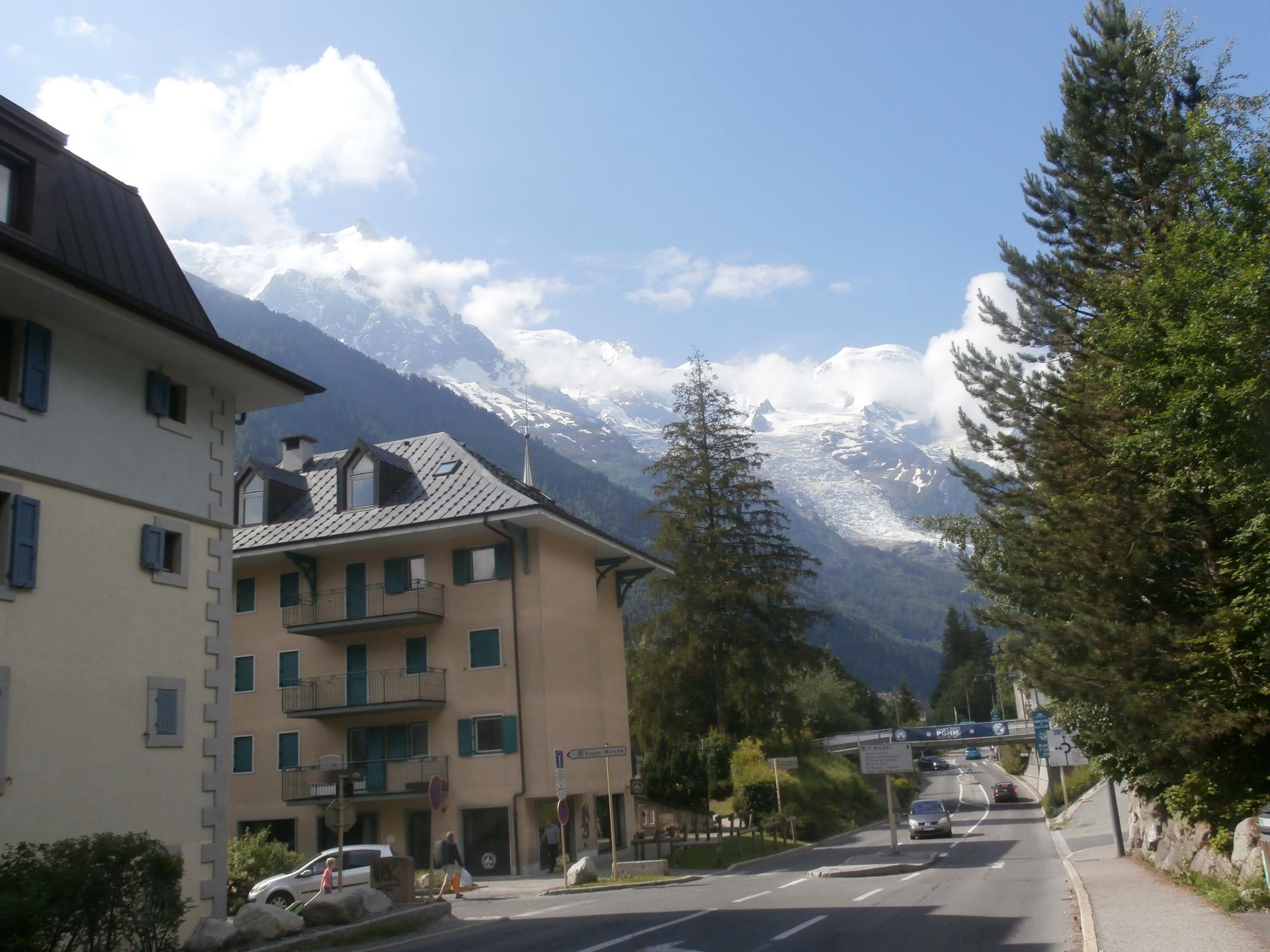 MONTETS  